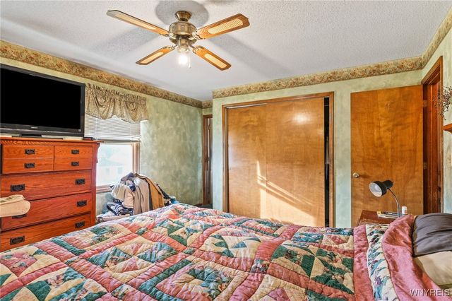 4400 Manor Lane, Hamburg, NY 14075