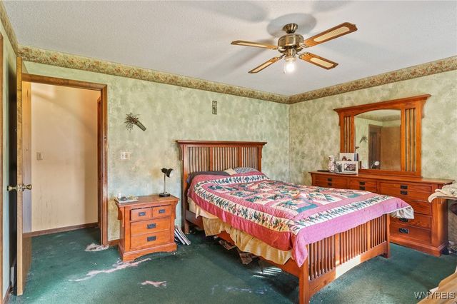 4400 Manor Lane, Hamburg, NY 14075