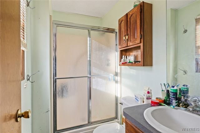 4400 Manor Lane, Hamburg, NY 14075