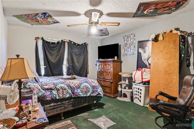 4400 Manor Lane, Hamburg, NY 14075