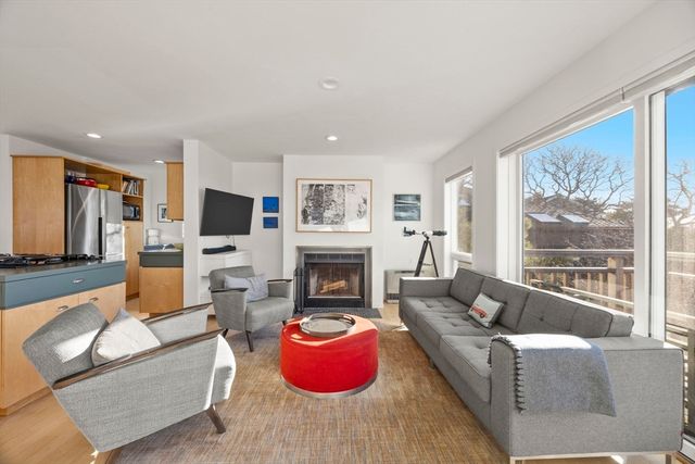 9 Thistlemore, Provincetown, MA 02657