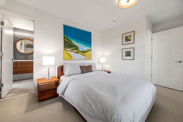 9 Thistlemore, Provincetown, MA 02657