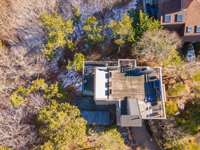 9 Thistlemore, Provincetown, MA 02657