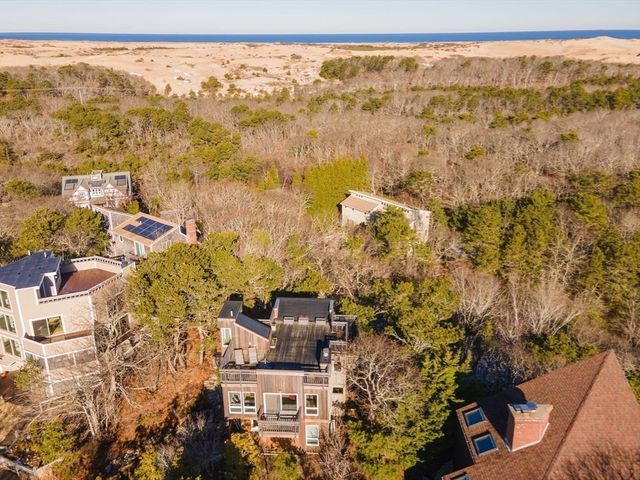 9 Thistlemore, Provincetown, MA 02657