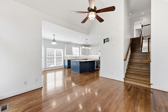 2292 Alexander Blvd, Murfreesboro, TN 37130