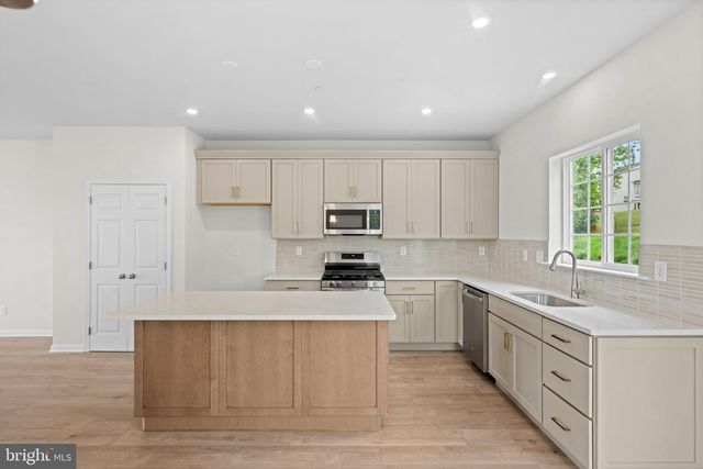 306 EAST SAWYER COURT, Royersford, PA 19468