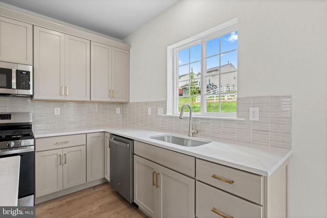 306 EAST SAWYER COURT, Royersford, PA 19468