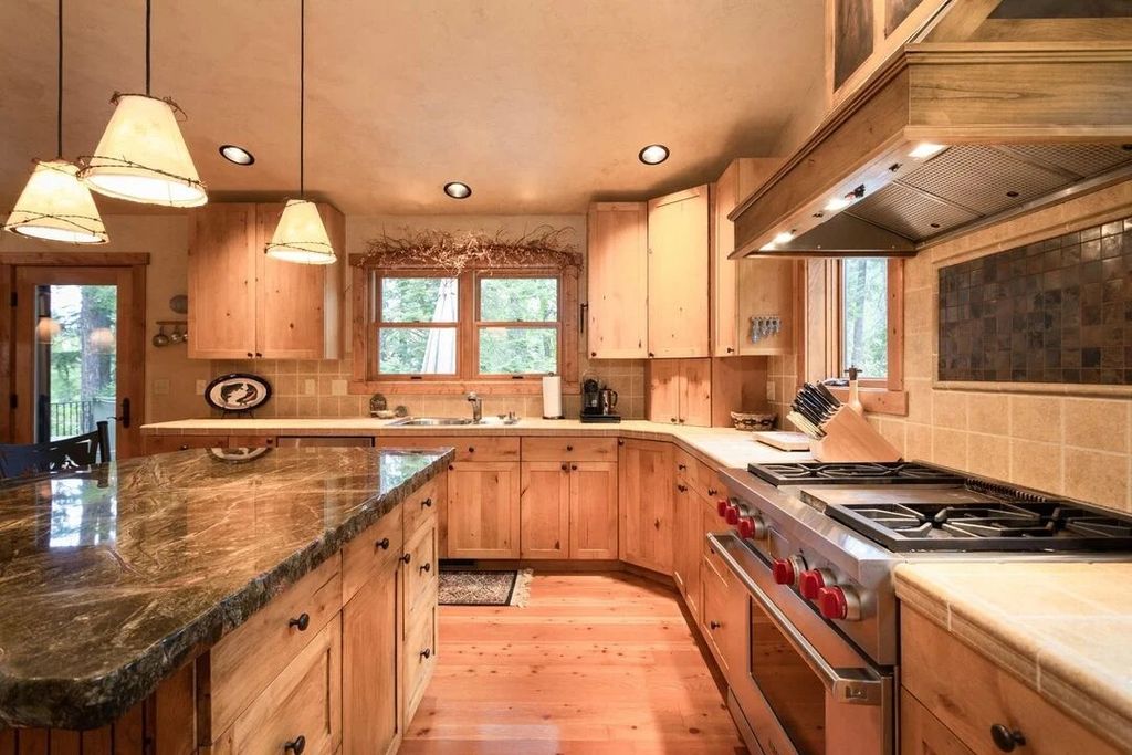 29545 Drifting Way, Bigfork, MT 59911 photo 11