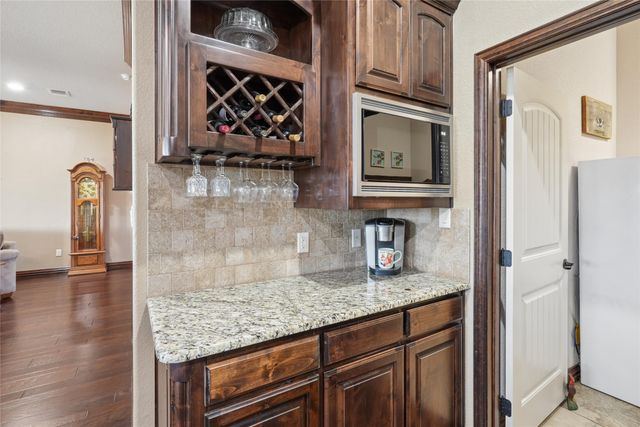 5707 Medinah Drive, Granbury, TX 76049