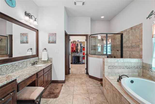 5707 Medinah Drive, Granbury, TX 76049