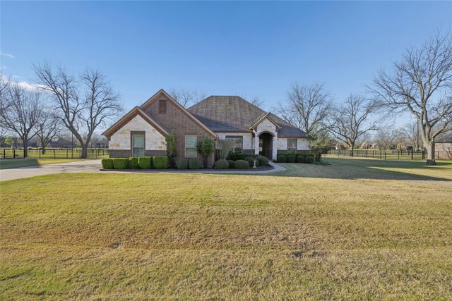 5707 Medinah Drive, Granbury, TX 76049
