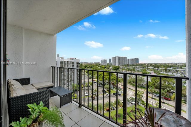 1000 Parkview Drive 1007, Hallandale Beach, FL 33009