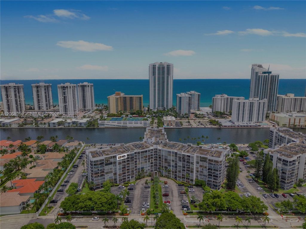1000 Parkview Drive 1007, Hallandale Beach, FL 33009