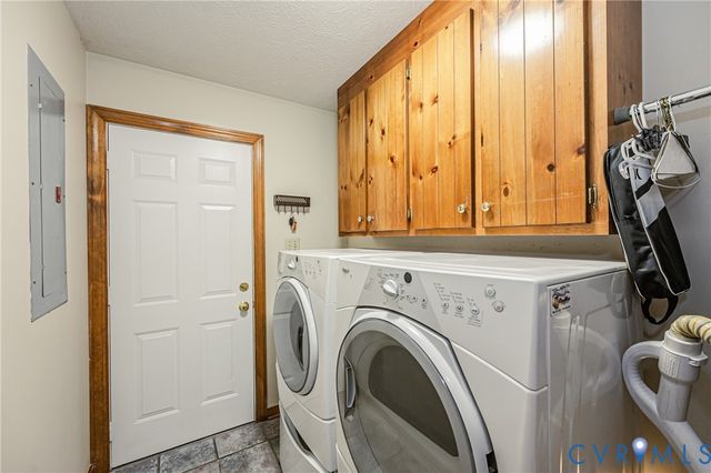 7418 Strain Ave, Mechanicsville, VA 23111