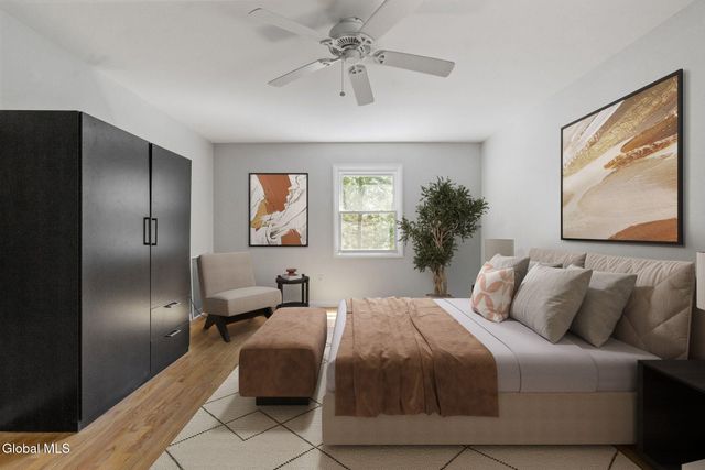 859 Hereford Way, Niskayuna, NY 12309