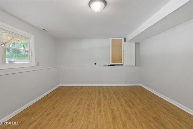 859 Hereford Way, Niskayuna, NY 12309