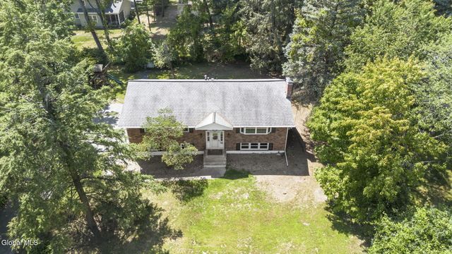 859 Hereford Way, Niskayuna, NY 12309