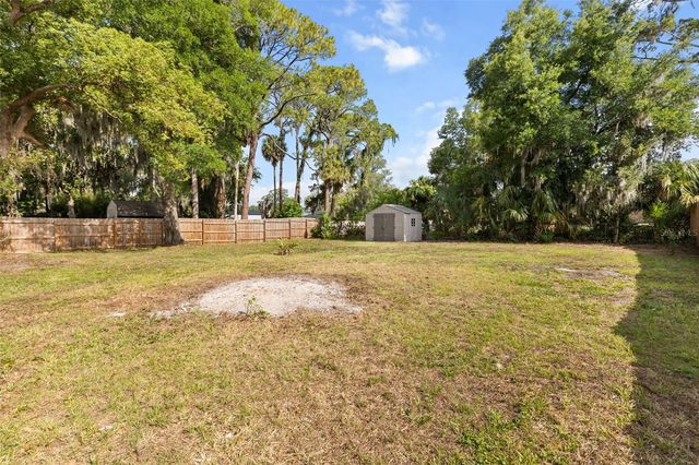 384 MAGNOLIA PLACE, Debary, FL 32713