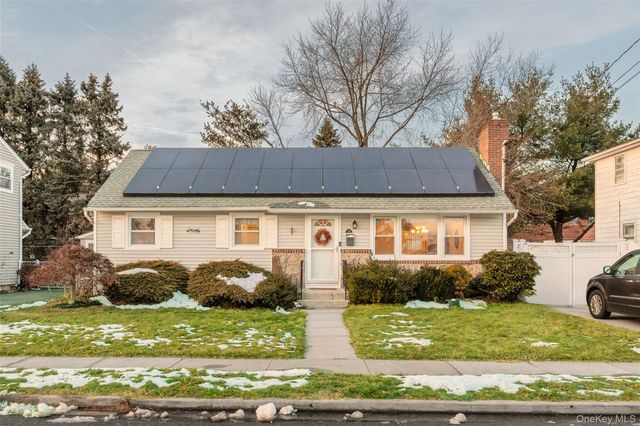 70 Princess Street, Hicksville, NY 11801