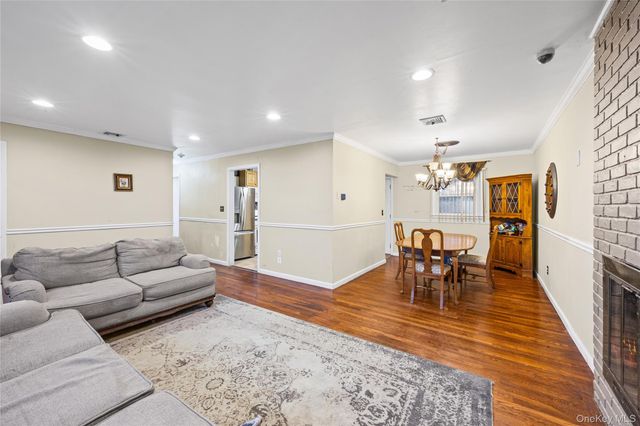 70 Princess Street, Hicksville, NY 11801