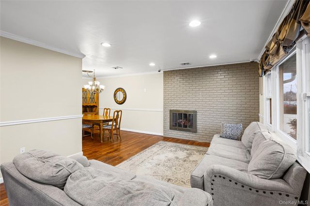 70 Princess Street, Hicksville, NY 11801