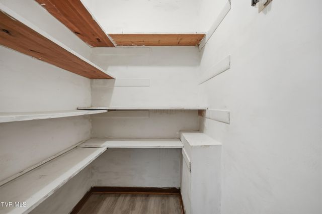 161 Oakcrest Circle 161, Bristol, VA 24201