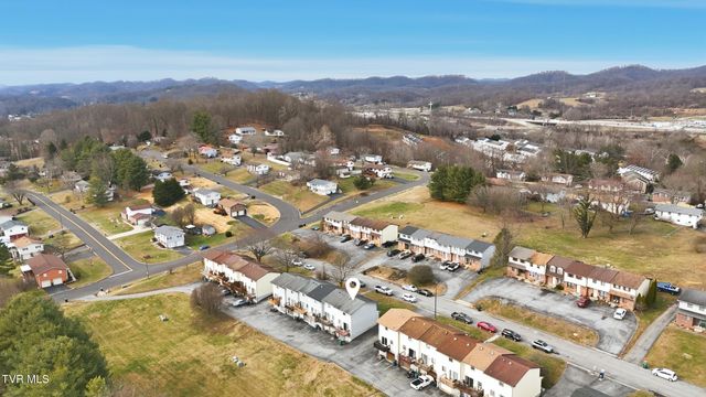 161 Oakcrest Circle 161, Bristol, VA 24201