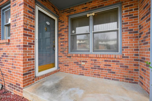 161 Oakcrest Circle 161, Bristol, VA 24201