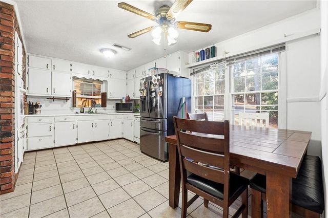 332 Dixie N Avenue, Bremen, GA 30110