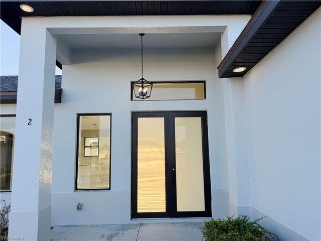 2 NE 3rd LN, Cape Coral, FL 33909