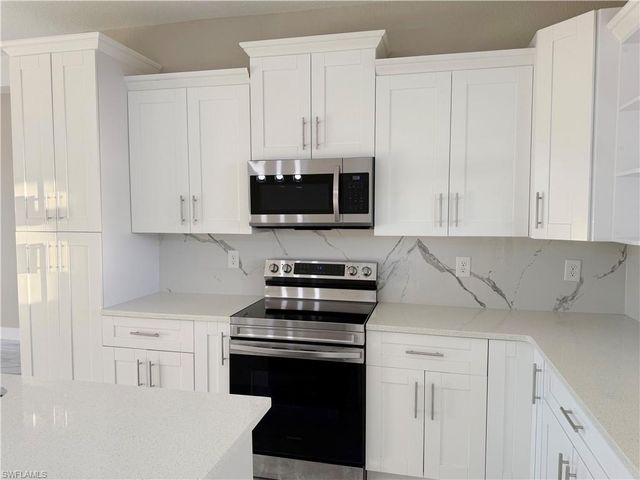 2 NE 3rd LN, Cape Coral, FL 33909