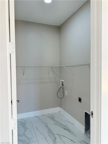 2 NE 3rd LN, Cape Coral, FL 33909