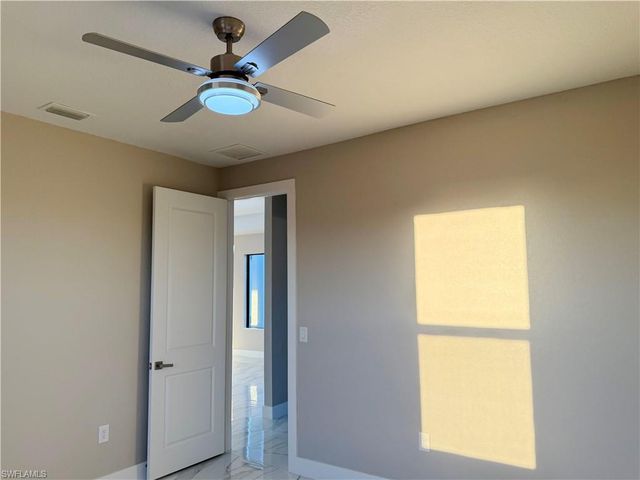 2 NE 3rd LN, Cape Coral, FL 33909