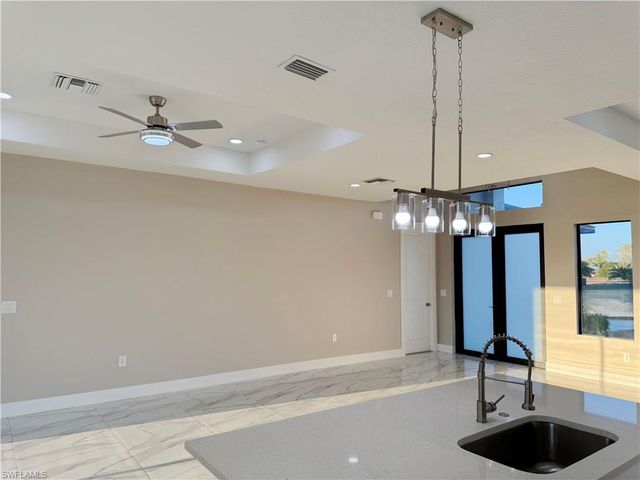 2 NE 3rd LN, Cape Coral, FL 33909