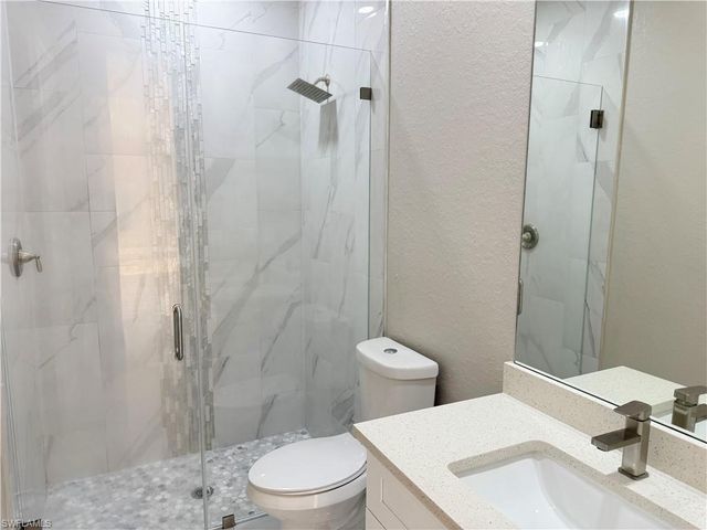 2 NE 3rd LN, Cape Coral, FL 33909