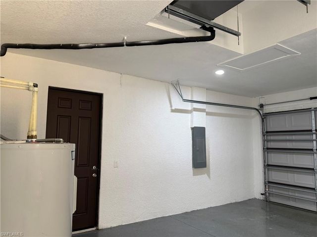 2 NE 3rd LN, Cape Coral, FL 33909