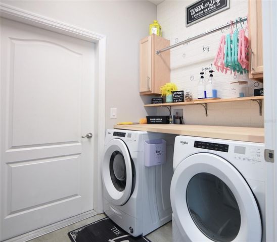 113 PLUMOSUS PARK DR, Deland, FL 32724