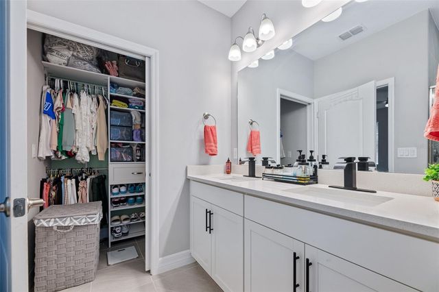 113 PLUMOSUS PARK DR, Deland, FL 32724