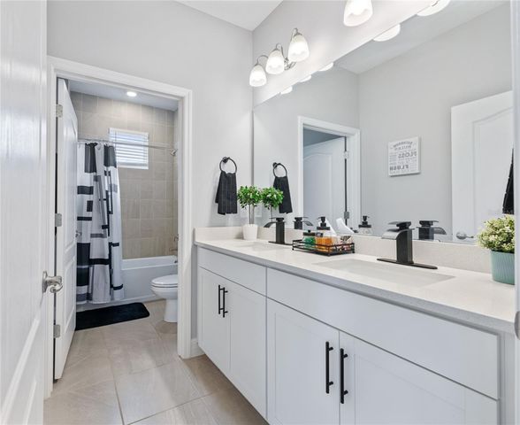 113 PLUMOSUS PARK DR, Deland, FL 32724