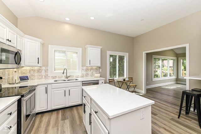 11936 Halla Place, Fishers, IN 46038