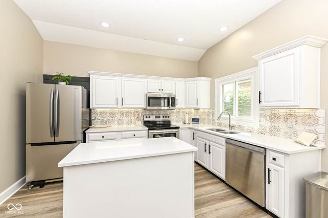 11936 Halla Place, Fishers, IN 46038