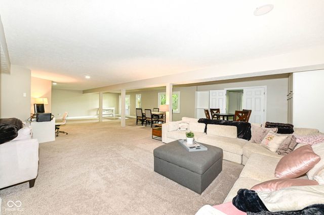 11936 Halla Place, Fishers, IN 46038