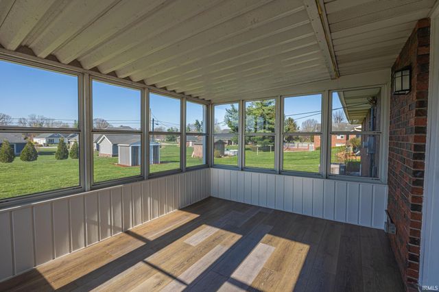 1517 Gregory Lane, Jasper, IN 47546