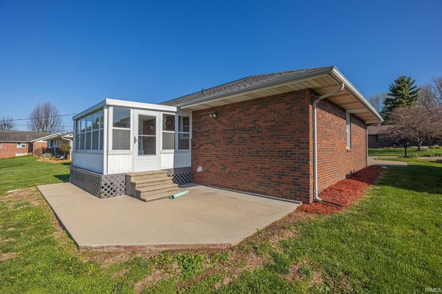 1517 Gregory Lane, Jasper, IN 47546