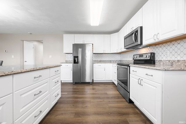 1517 Gregory Lane, Jasper, IN 47546