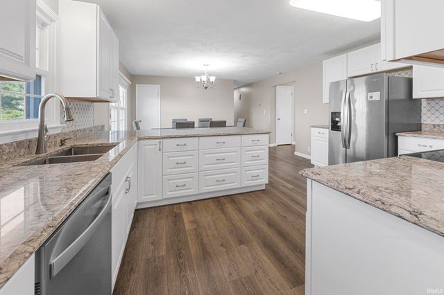 1517 Gregory Lane, Jasper, IN 47546