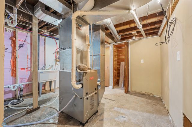 1130 Oak Street N, Fargo, ND 58102