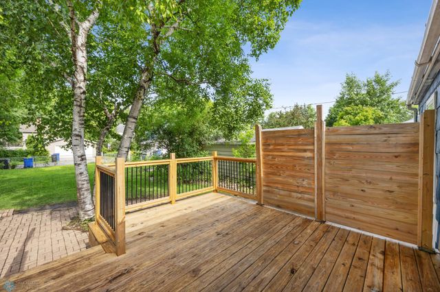 1130 Oak Street N, Fargo, ND 58102