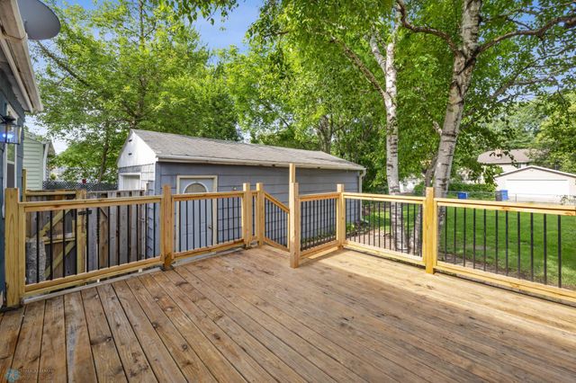 1130 Oak Street N, Fargo, ND 58102