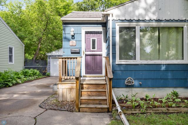 1130 Oak Street N, Fargo, ND 58102